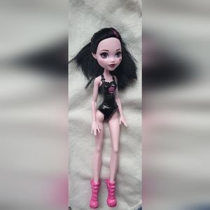 Monster High Draculaura Doll Cheerleader